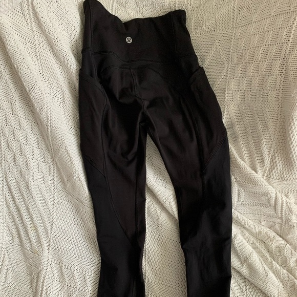 Lululemon All The Right Places Crop - Picture 3 of 8